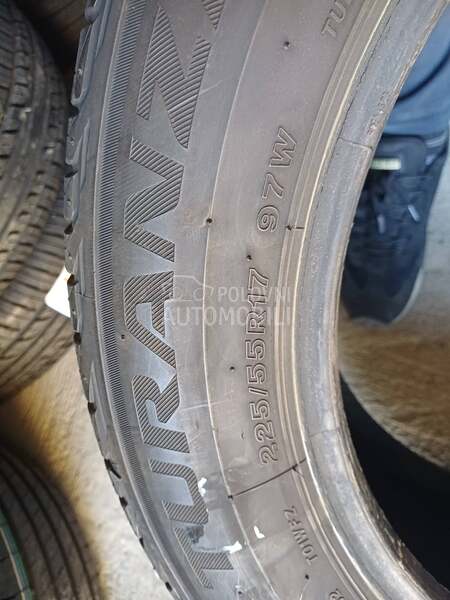 Bridgestone 225/55 R17 Letnja