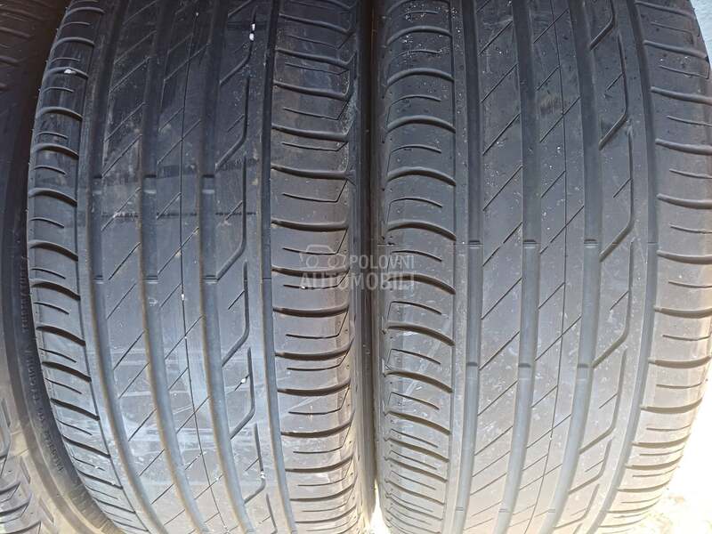 Bridgestone 225/55 R17 Letnja