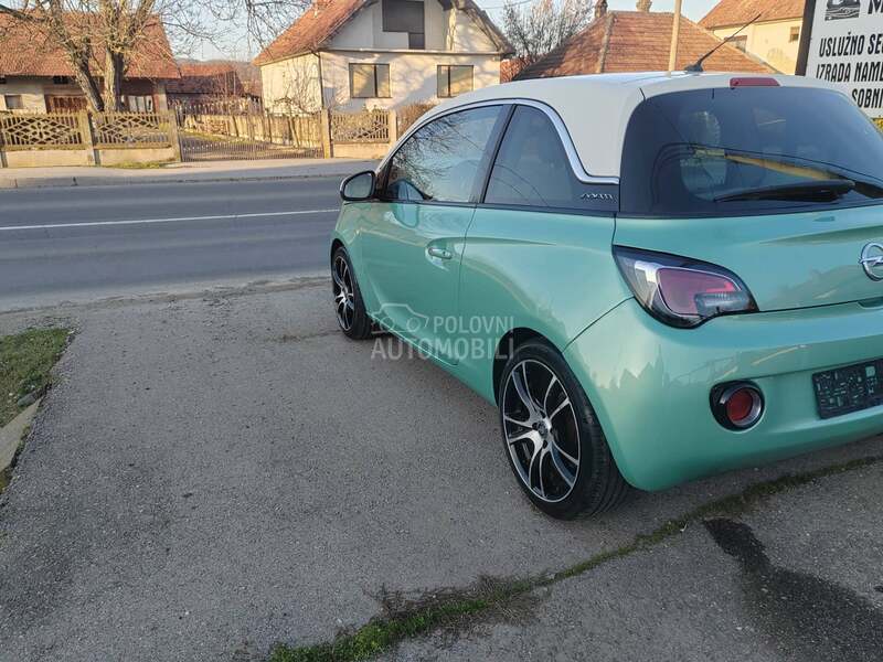 Opel Adam 