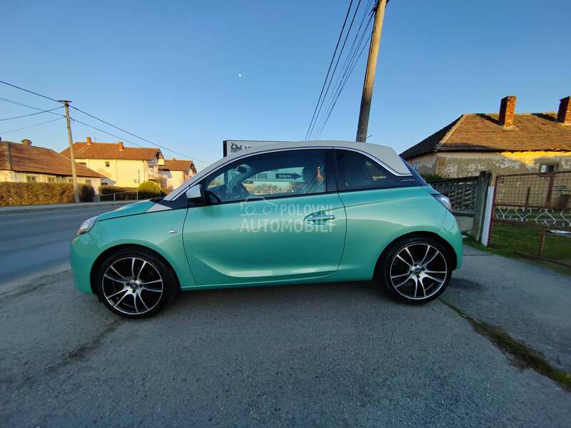 Opel Adam 