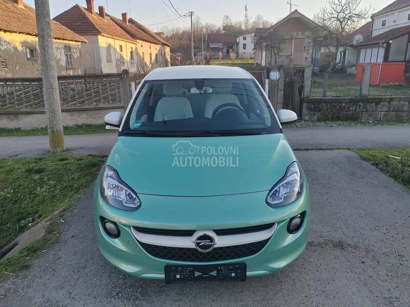 Opel Adam 