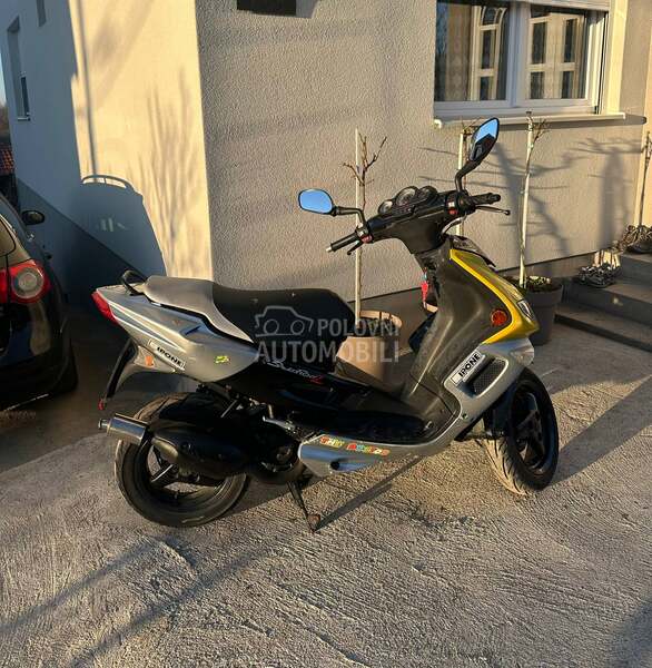 Peugeot speedfight 2