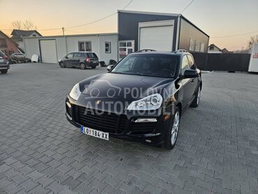 Porsche Cayenne GTS   J.E.D.INSTVEN