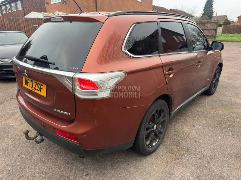 Mitsubishi Outlander 
