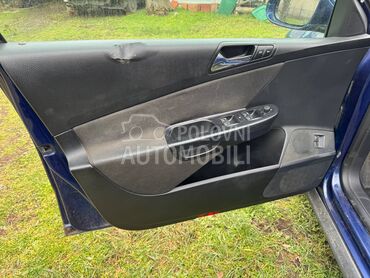 Tapaciri za limuzinu za Volkswagen Passat B6