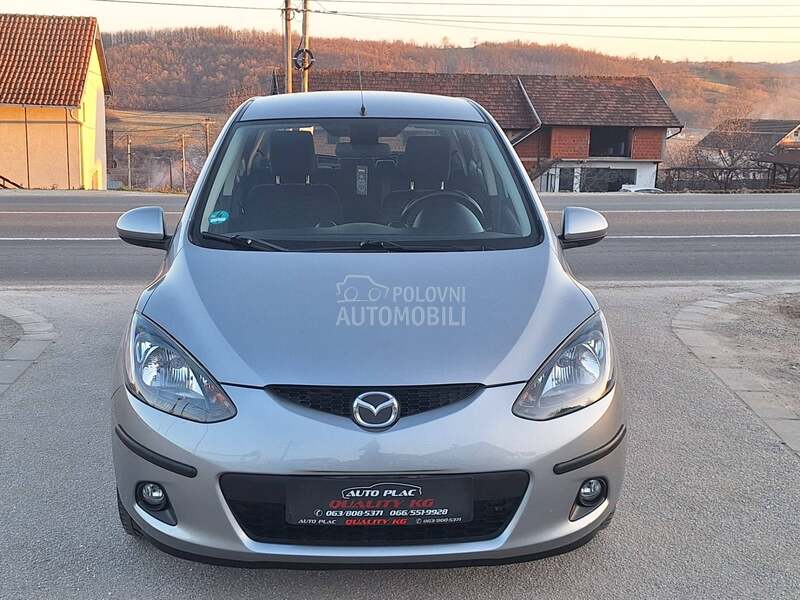 Mazda 2 N O V