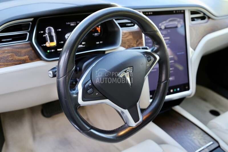 Tesla Model S 75D premium