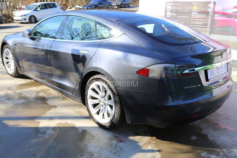 Tesla Model S 75D premium
