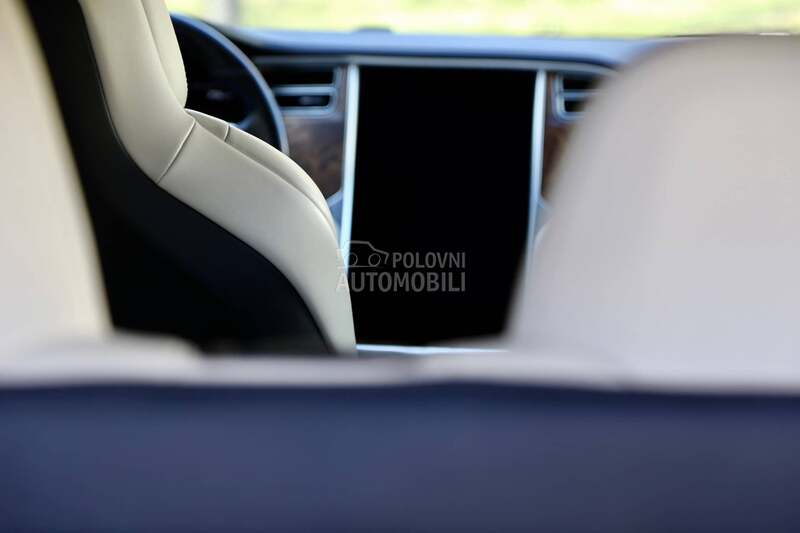 Tesla Model S 75D premium
