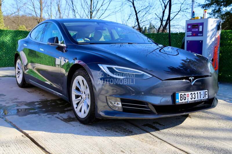 Tesla Model S 75D premium