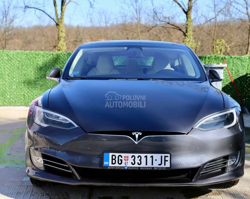 Tesla Model S 75D premium