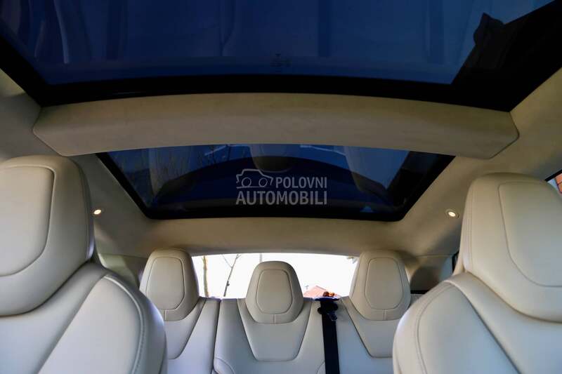 Tesla Model S 75D premium