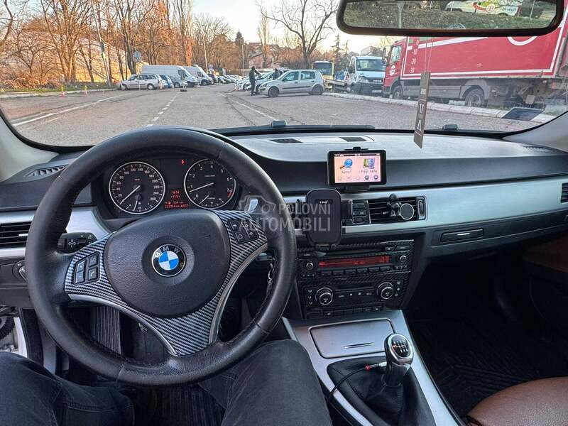 BMW 320 e92
