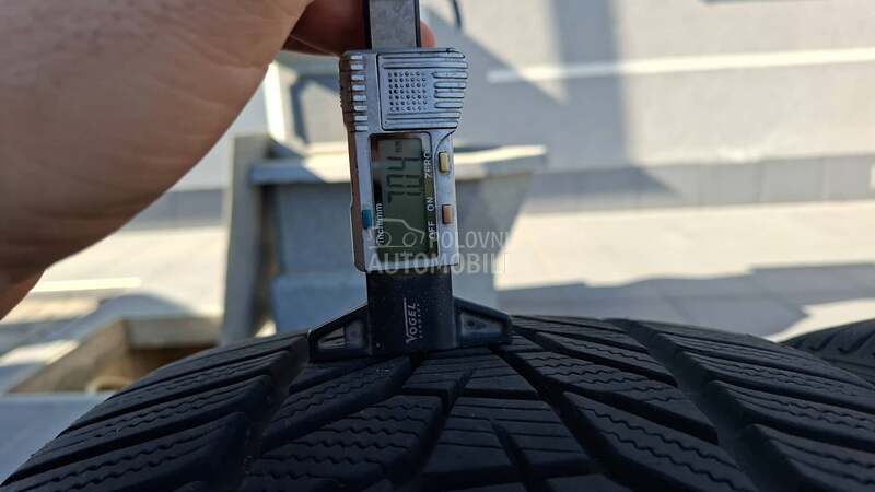 Hankook 255/35 R21 Zimska