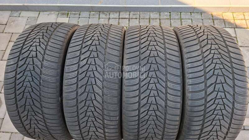 Hankook 255/35 R21 Zimska