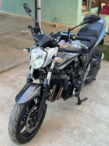 Suzuki GSF650 bandit