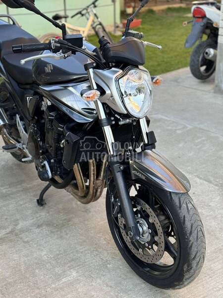 Suzuki GSF650 bandit