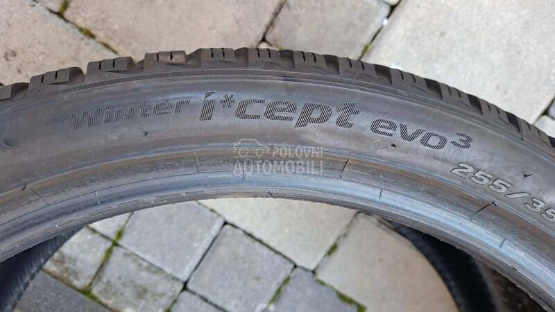 Hankook 255/35 R21 Zimska