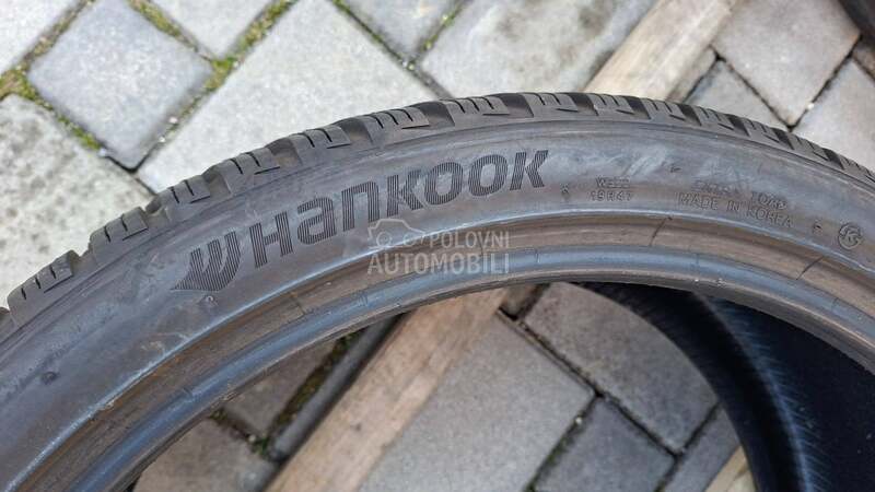 Hankook 255/35 R21 Zimska