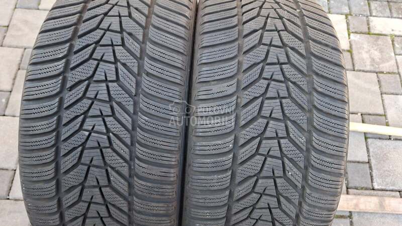 Hankook 255/35 R21 Zimska