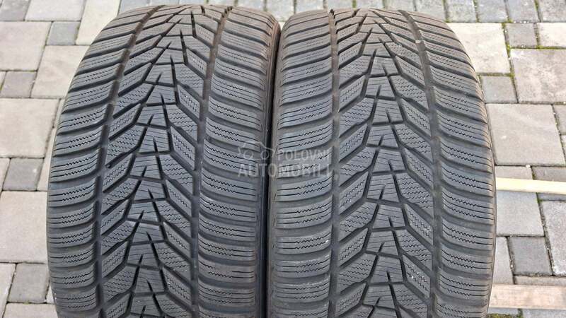 Hankook 255/35 R21 Zimska
