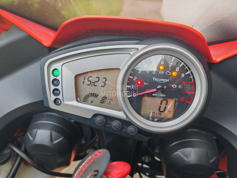 Triumph tiger 1050