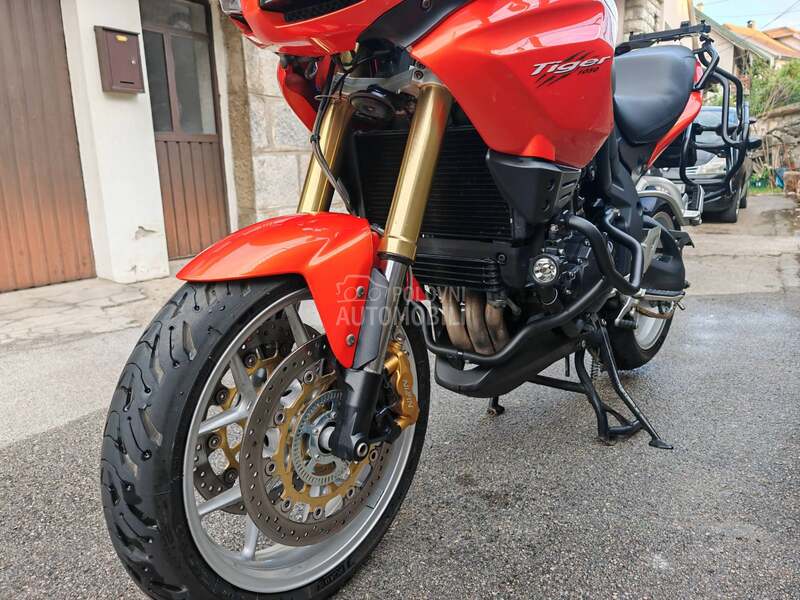 Triumph tiger 1050