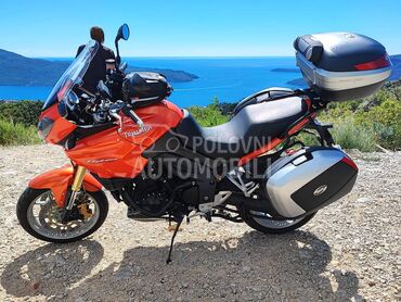 Triumph tiger 1050