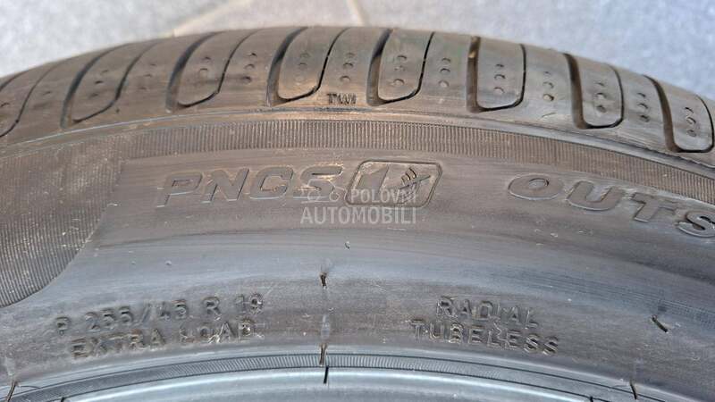 Pirelli 255/45 R19 Letnja