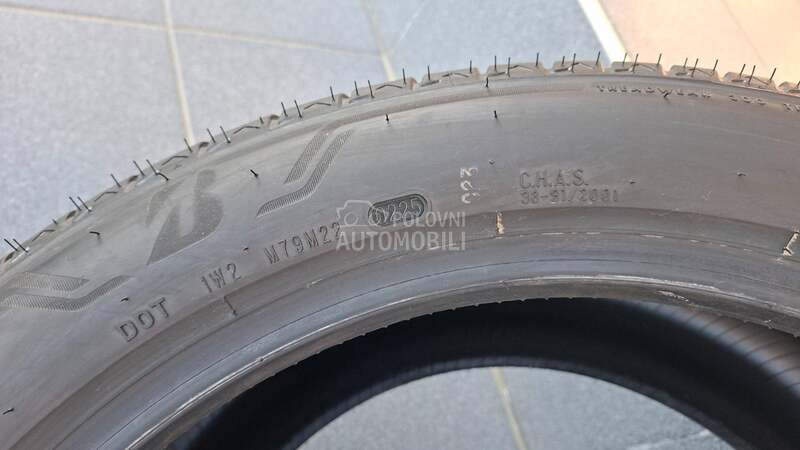Bridgestone 305/40 R20 Letnja