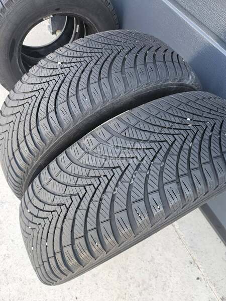 Kumho 225/55 R19 Sve sezone