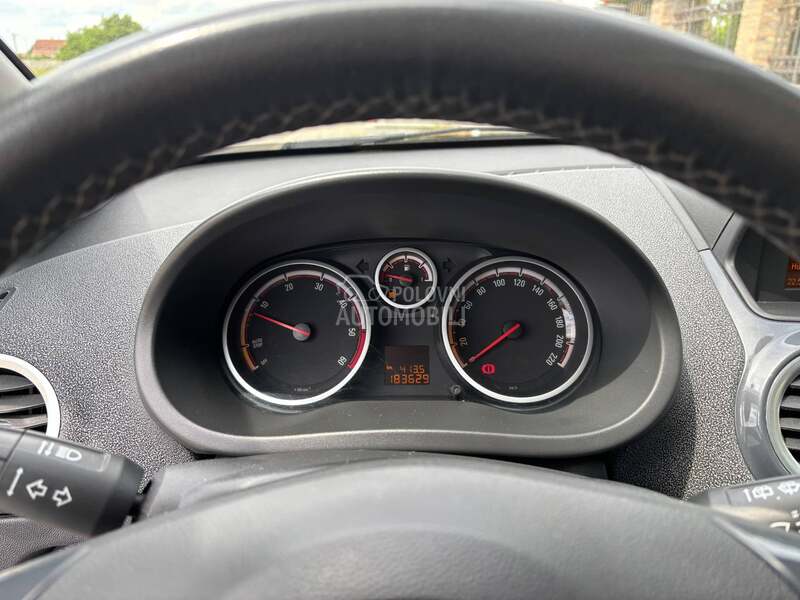 Opel Corsa D 1.3