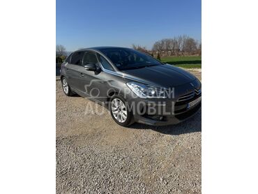 Citroen DS5 L e p