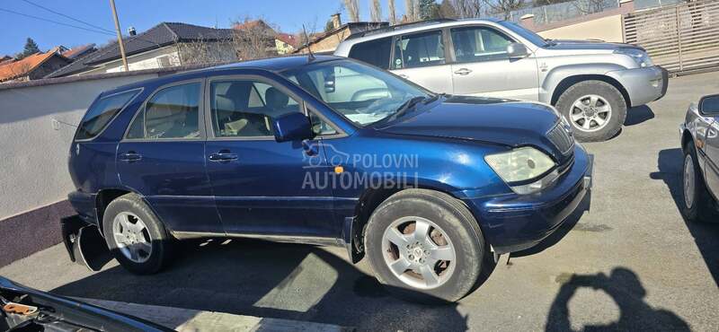 Lexus RX 300 
