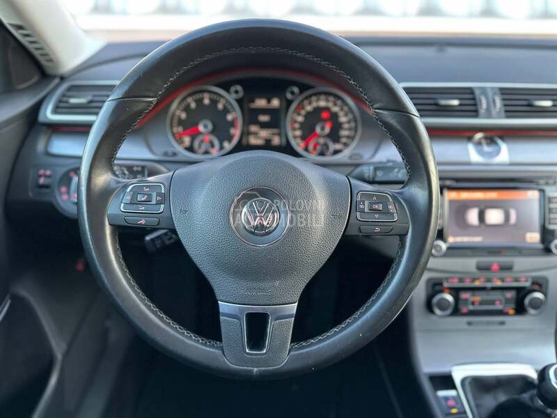 Volkswagen Passat B7 Highline