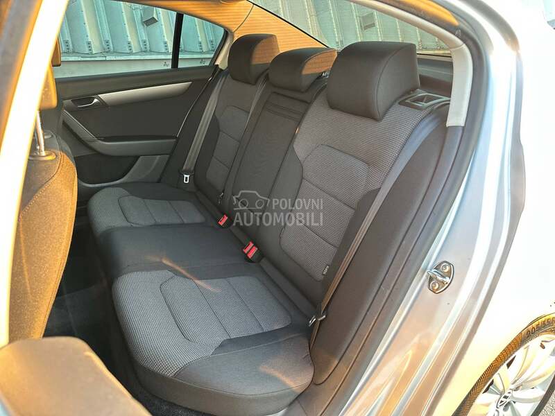 Volkswagen Passat B7 Highline