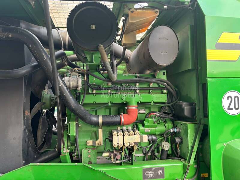 John Deere 7500