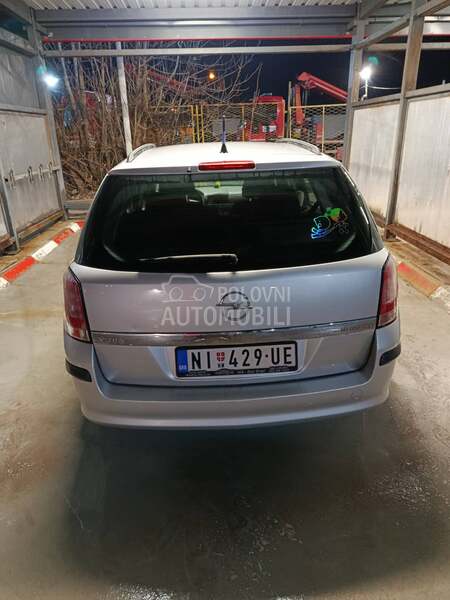Opel Astra H 