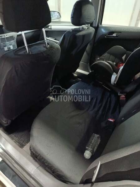 Opel Astra H 