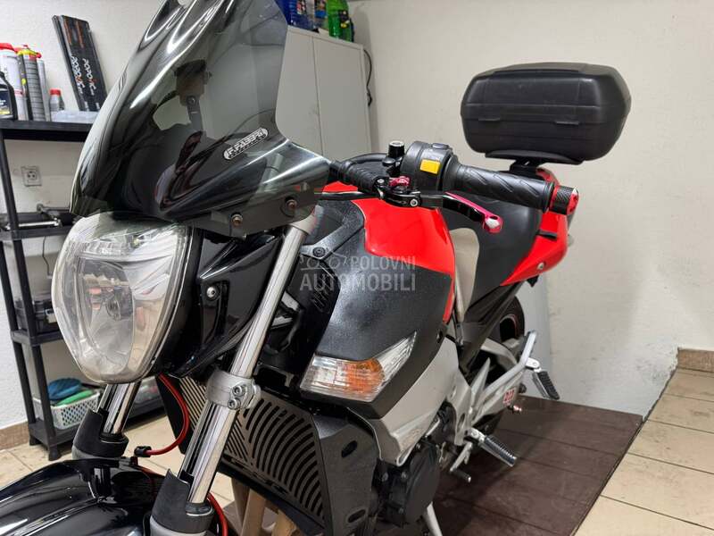 Suzuki GSR 600