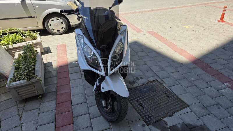 Kymco downtown