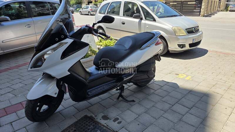 Kymco downtown