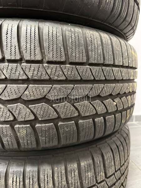 Continental 255/55 R18 Zimska