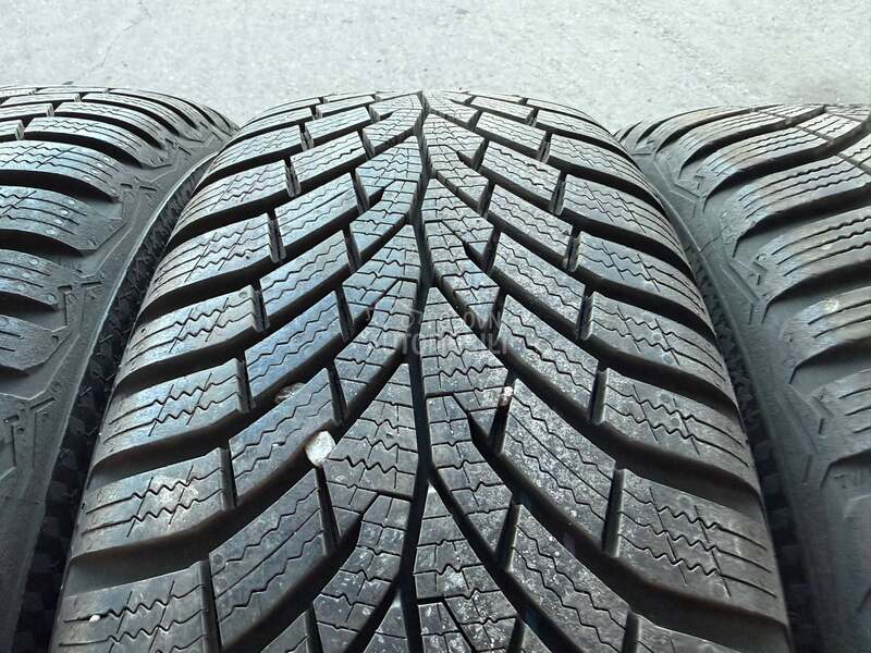 Continental 205/55 R16 Zimska