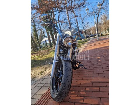 Yamaha Midnight star 950