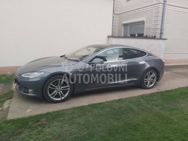Tesla Model S 85BESPLATNO PUNJENJE