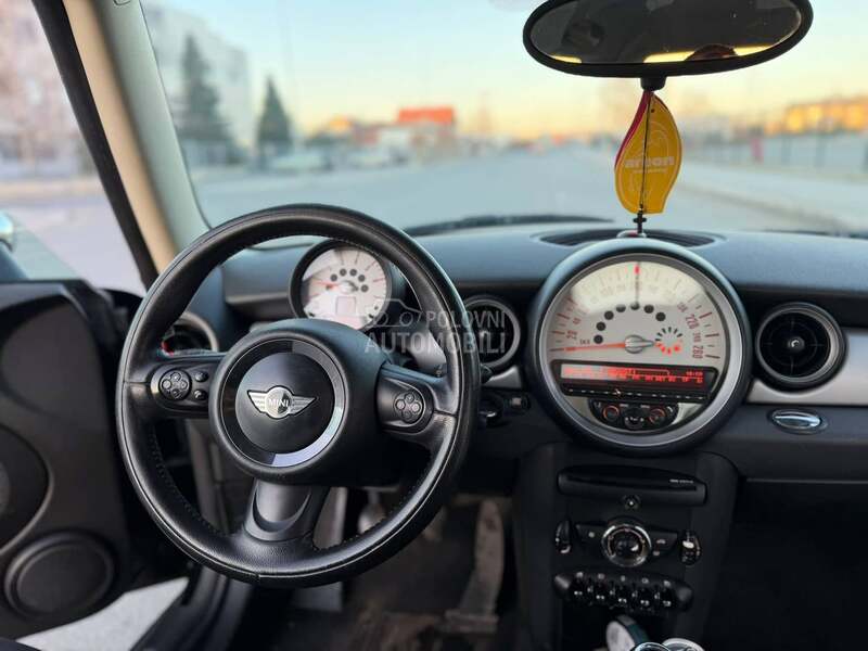 MINI Cooper 1.6d