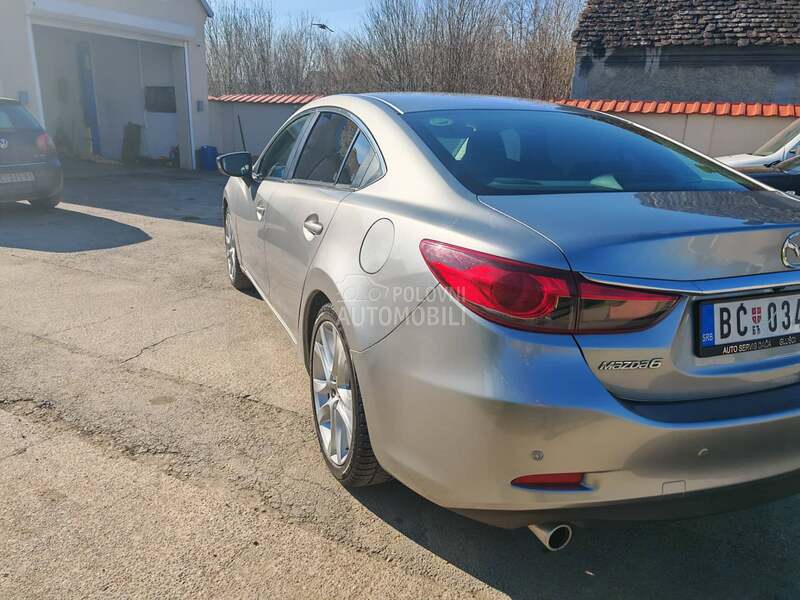 Mazda 6 
