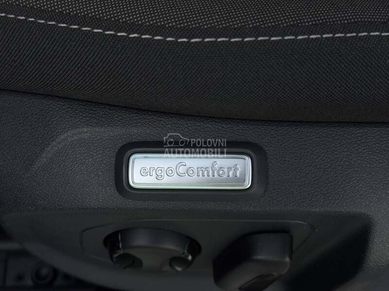 Volkswagen Arteon 2.0TDI/DSG/MATRIX