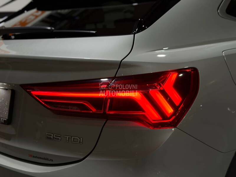 Audi Q3 2.0D/S-LINE/MATRIX